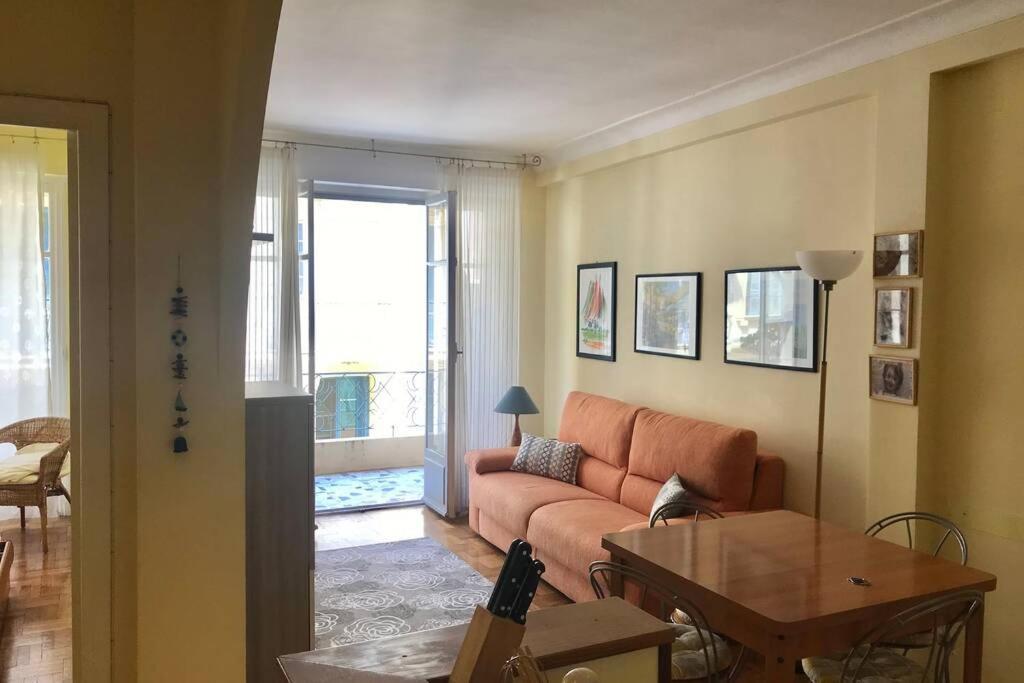 Joli 2 Pieces A 150m De La Apartamento